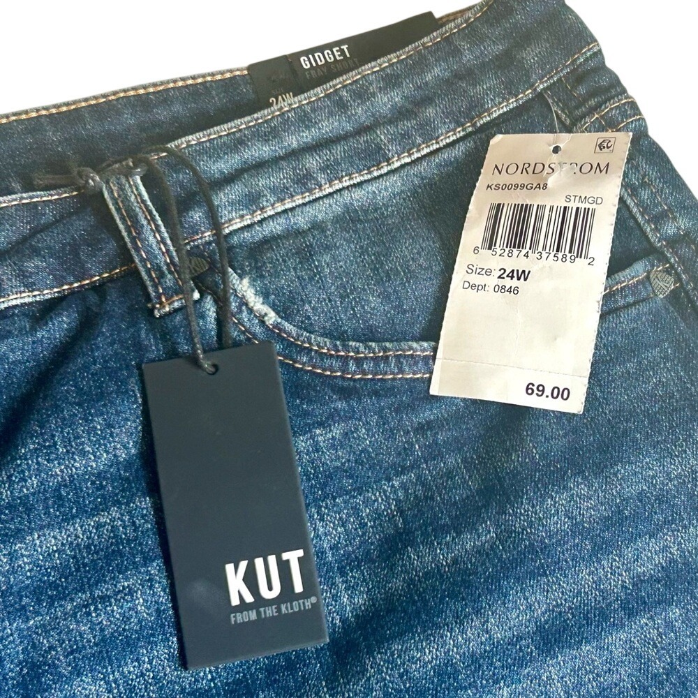 Kut from the Kloth Gidget Fray Shorts Dark Wash Denim 24W KS0099GA8 - Picture 2 of 8